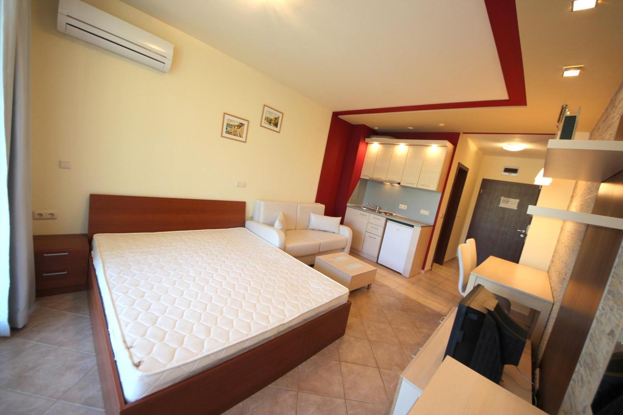 Menada Kavaci Sozopol Apartments Room photo