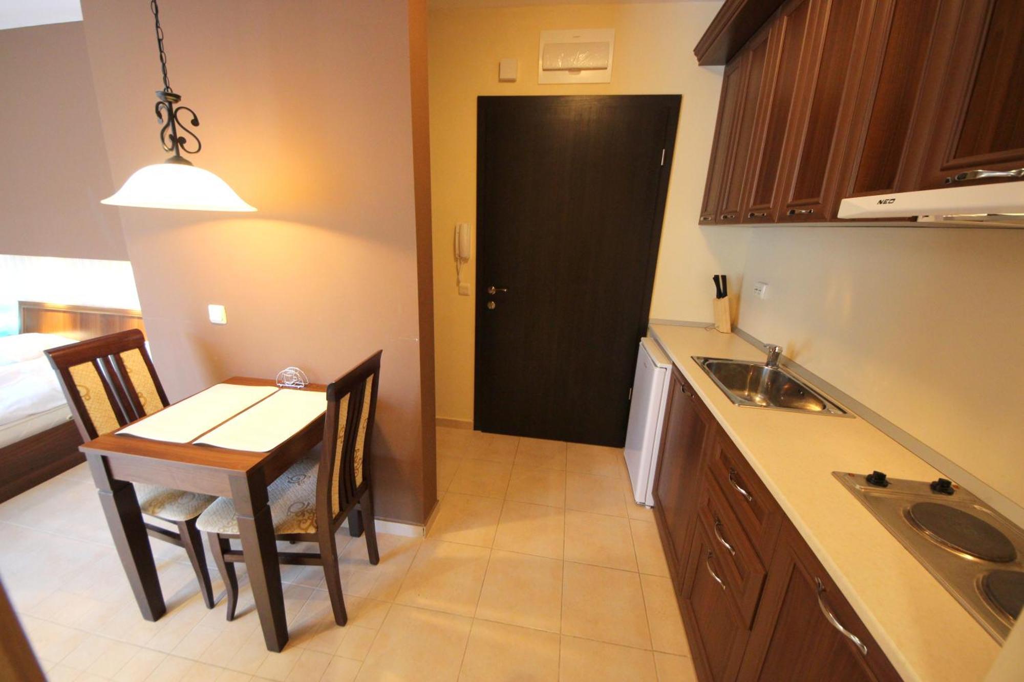 Menada Kavaci Sozopol Apartments Room photo